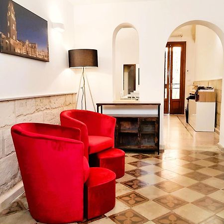 הוילה לצ'ה Casa Dante Deliziosa Casa A Due Passi Dal Centro מראה חיצוני תמונה