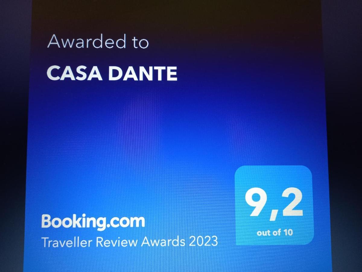 הוילה לצ'ה Casa Dante Deliziosa Casa A Due Passi Dal Centro מראה חיצוני תמונה