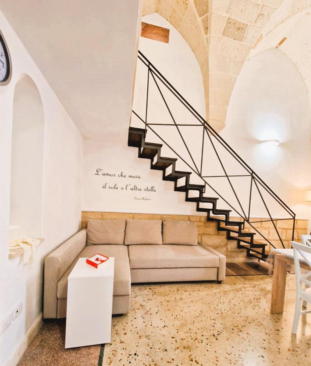 הוילה לצ'ה Casa Dante Deliziosa Casa A Due Passi Dal Centro מראה חיצוני תמונה