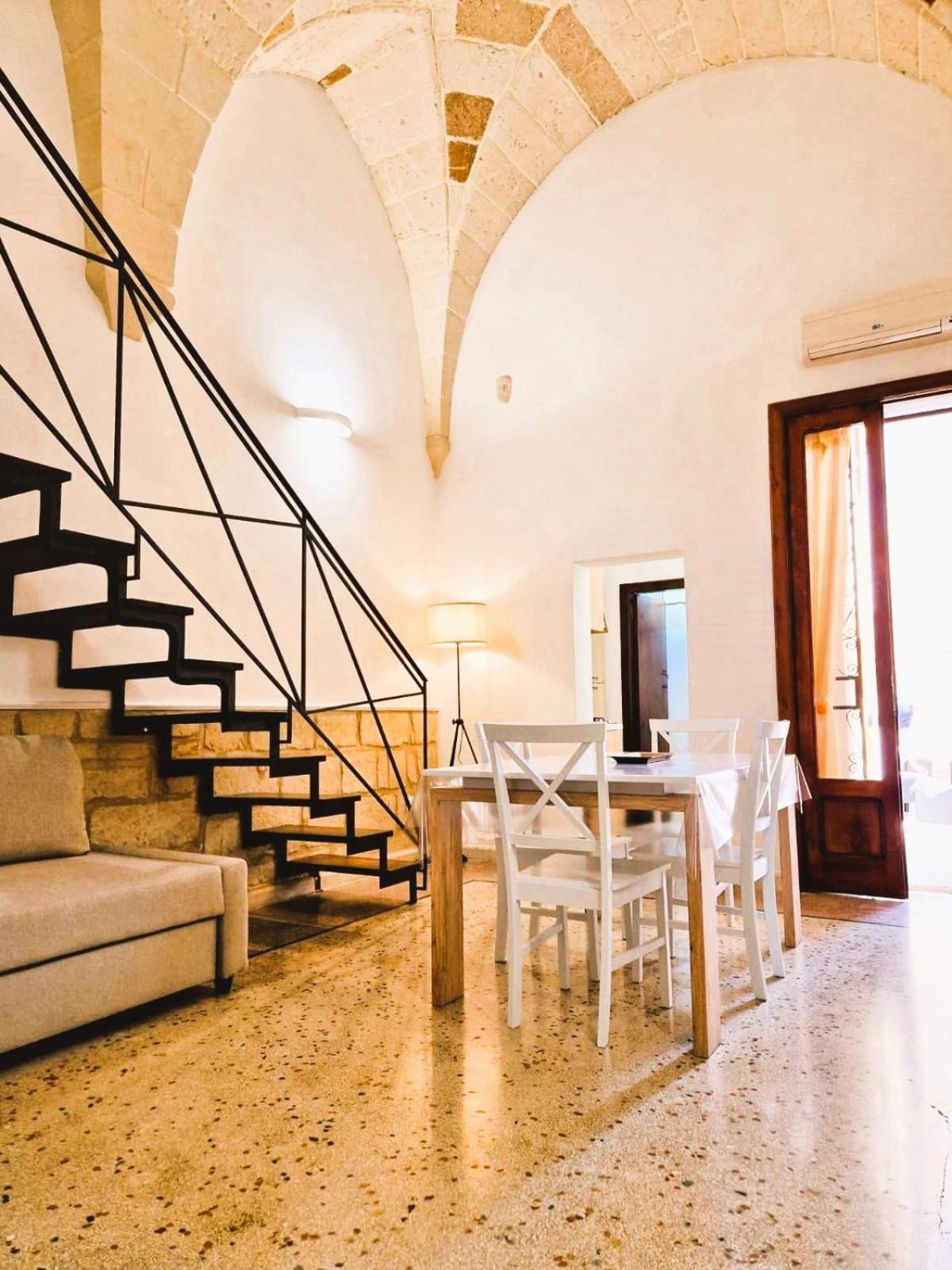 הוילה לצ'ה Casa Dante Deliziosa Casa A Due Passi Dal Centro מראה חיצוני תמונה