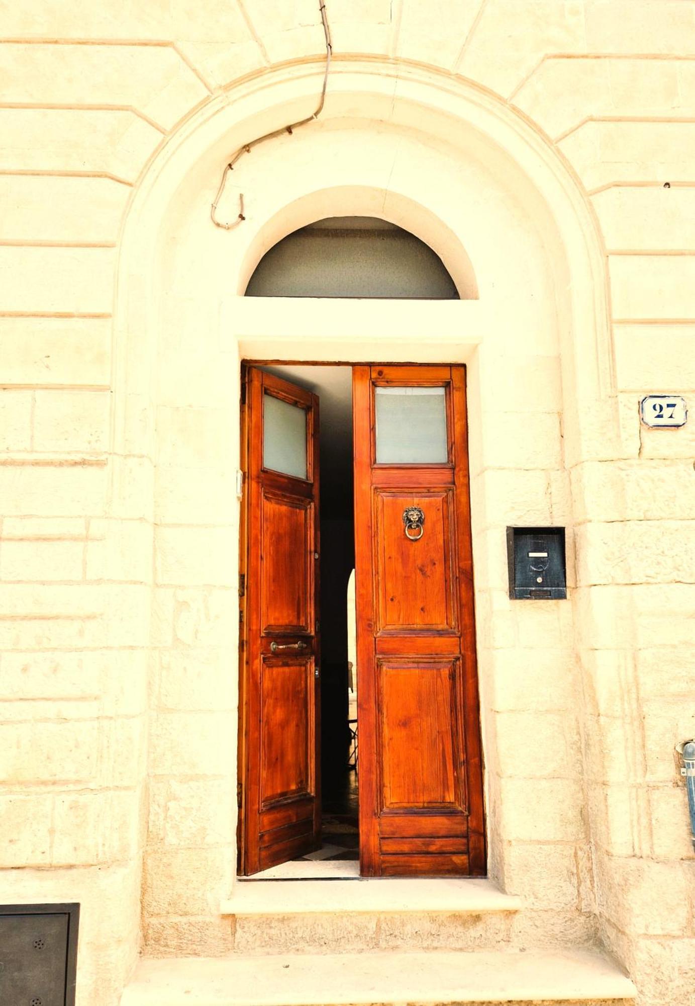 הוילה לצ'ה Casa Dante Deliziosa Casa A Due Passi Dal Centro מראה חיצוני תמונה